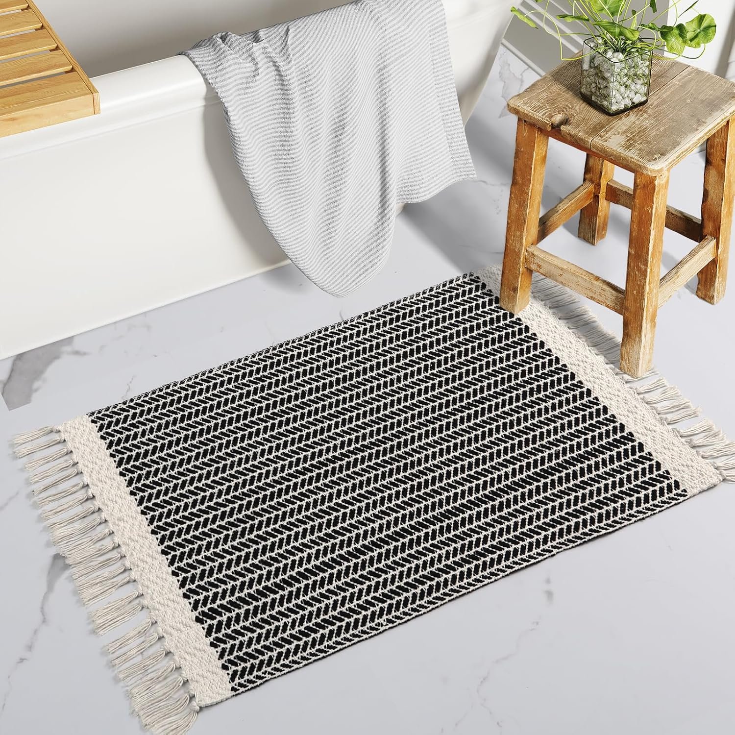 Geometric Checkered Jute Bedroom Carpet